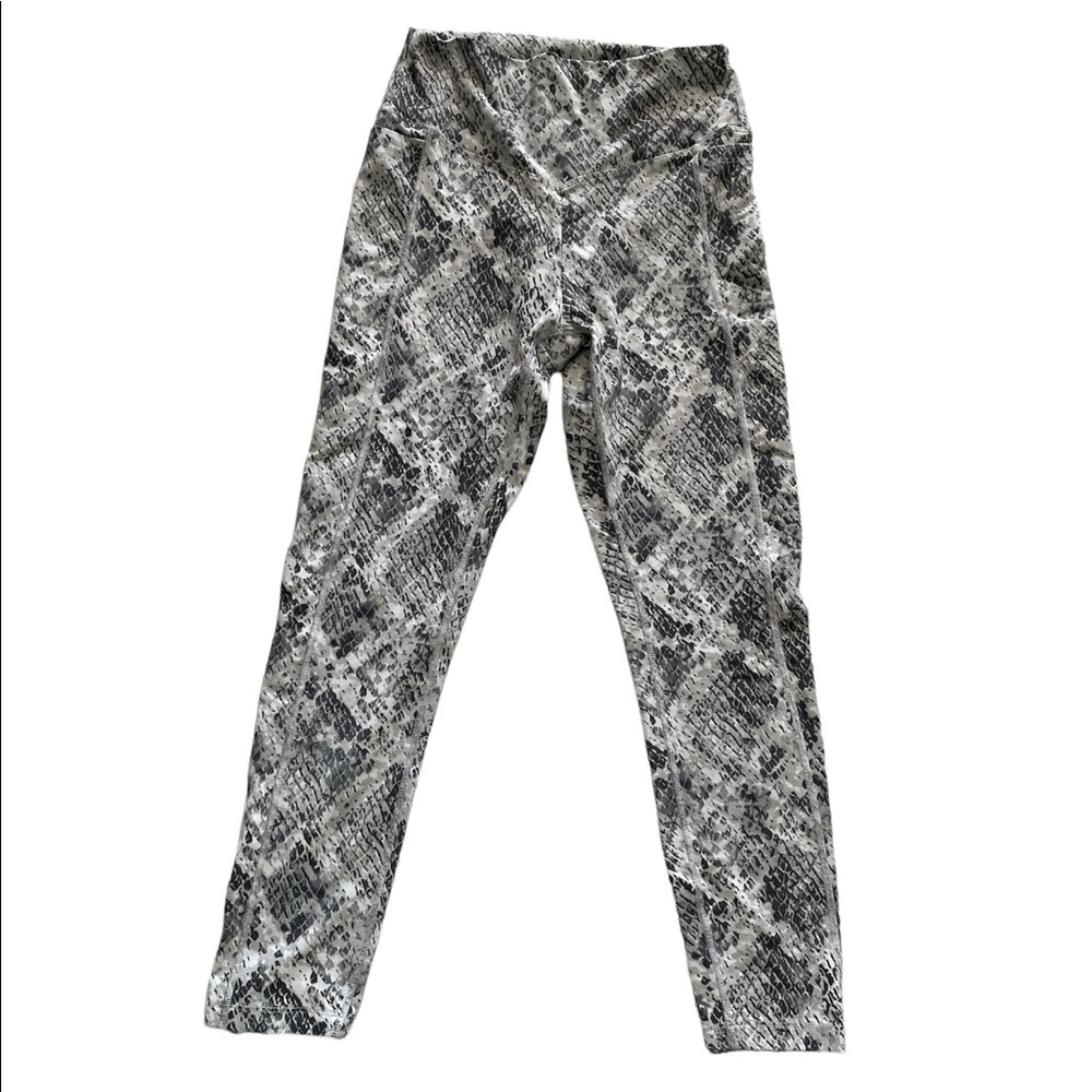 Pink Victoria's Secret Ultimate Cropped Leggings Womens Small /P Gray High Rise